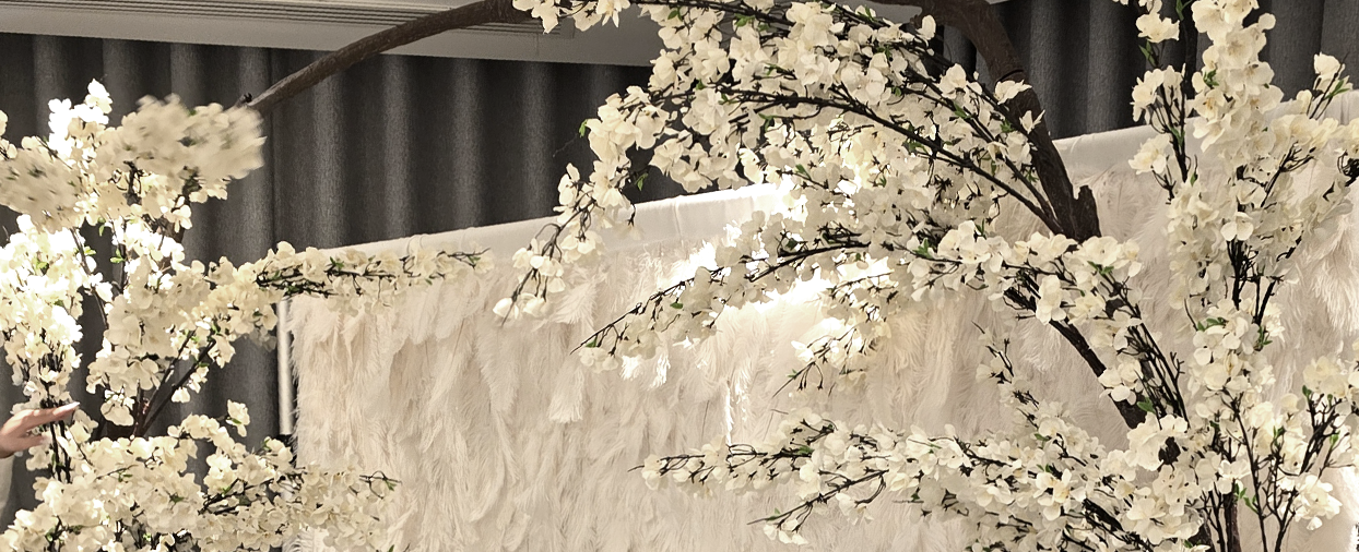 wisteria-tree-wedding-hire-large-photo